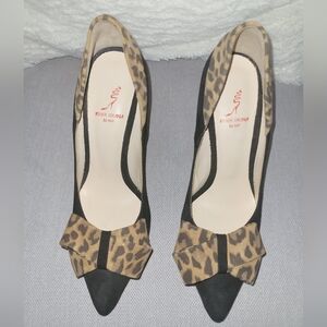 VIVIER GRANLA. Size 6 Vintage Black and Leopard Print Heels. Like New.